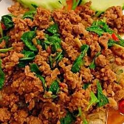 กระเพราหมูสับ