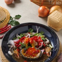 ยำเกาเหลาปูไข่ดอง