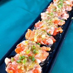 ยำแซลม่อน