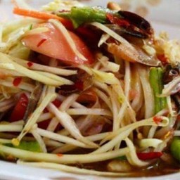 ส้มตำข้างทาง หัวโค้งกะทู้