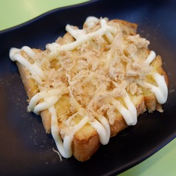 ขนมปังปิ้งหมูหยองมายองเนส Shredded Pork and Mayonnaise Toast