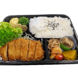 No.29 หมูทอดเกล็ดขนมปัง