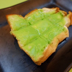 ขนมปังปิ้งสังขยา Pandan Custard Toast