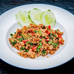 กะเพราเนื้อริบอายสับ