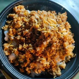 ข้าวหมูสับกระเทียม