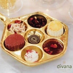 Divana Signature Scone Set 2 pcs