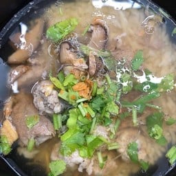 ข้าวต้มหมูบะช่อ