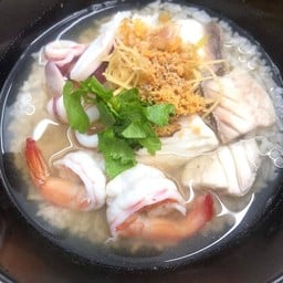 ข้าวต้ม หมึก กุ้ง ปลา