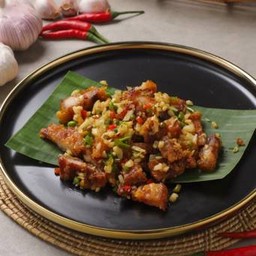 หมูกรอบคั่วพริกเกลือ