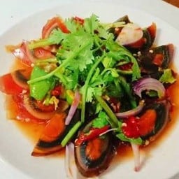 ยำไข่เยี่ยวม้า (กับข้าว)