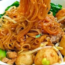 ก๋วยเตี๋ยวแห้งหมูรวม