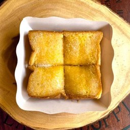 ขนมปังปิ้ง เนย + น้ำตาล