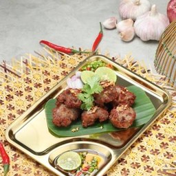 หมูก้อนทอด