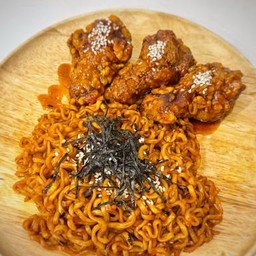 มาม่าเกาหลี+ปีกบน