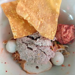 เล็กยำแห้ง