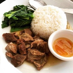 ข้าวหน้าหมูตุ๋น