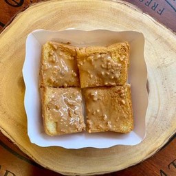 ขนมปังปิ้ง เนยถั่ว