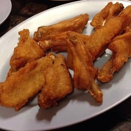ปีกไก่ทอดน้ำปลา