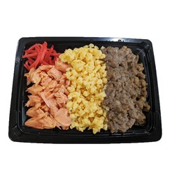 No.39 ข้าวสามสี (หมู,ไข่ไก่,ซามอล)