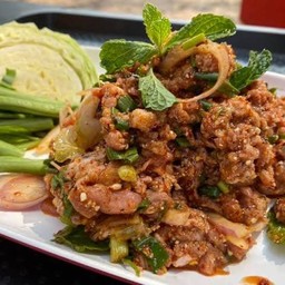 ก้อยหมูคั่วสุก