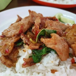 ข้าวกะเพราหมูหมัก