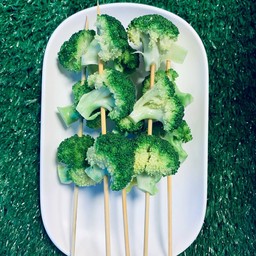 สามชั้นพันบร็อคโคลี่