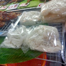 ขนมจีน