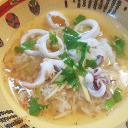 ข้าวต้มปลาหมึก