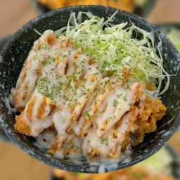 ข้าวไก่ทอดซอสมายองเนส