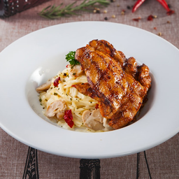 สปาฯคาโบนาร่า+สเต็กไก่สไปซี่