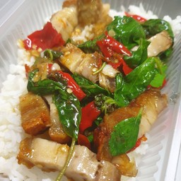 ข้าวกะเพราหมูกรอบ