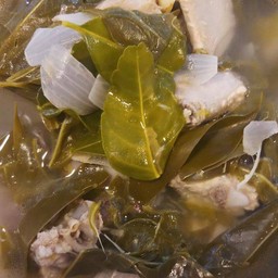 ต้มหมูใบชะมวง