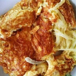ข้าวหน้าไข่เจียวหอมใหญ่