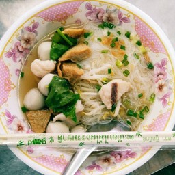 วุ้นเส้นน้ำไส