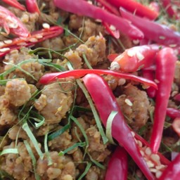 คั่วกลิ้งหมู