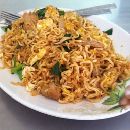 มาม่าผัด