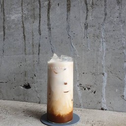 [I]Caramel Macchiato (คาราเมล แมคคิอาโต้เย็น)
