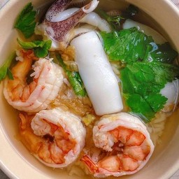 ข้าวต้มกุ้งหมึก