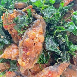 ผัดพริกแกงปลาดุก