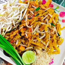 ผัดไทหอยแมลงภู่