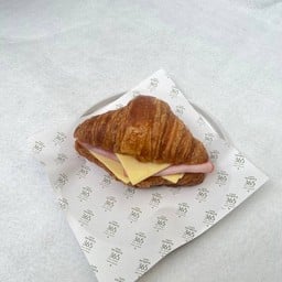 CROISSANT HAM CHEESE
