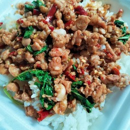 กะเพราหมูสับ