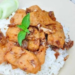 หมูยอทอดกระเทียม