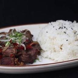 T3 ผัดพริกแห้ง