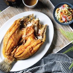 ปลากะพงทอดน้ำปลา(ตัว)