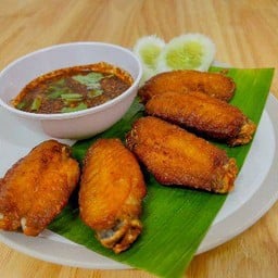 ปีกไก่ทอด