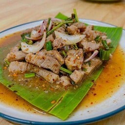 น้ำตกเนื้อ