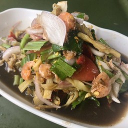 ตำหน่อไม้