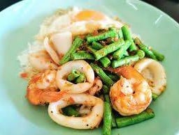 พริกแกงปลาหมึก