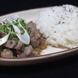 T4 ผัดต้นหอมญี่ปุ่น